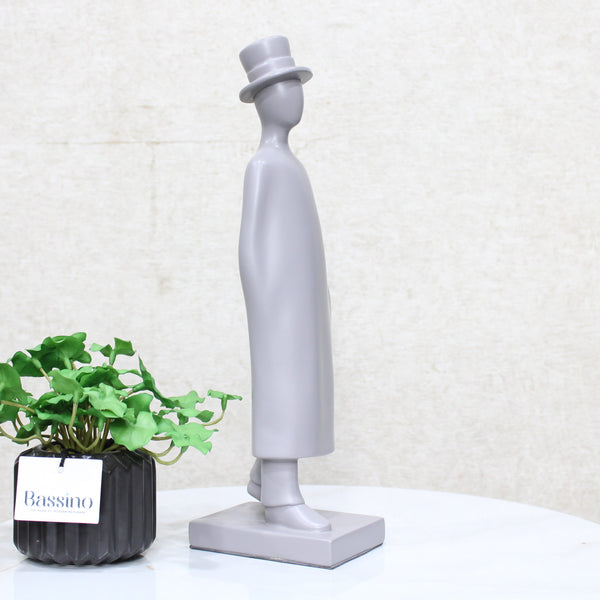 Simple Model Gentleman Statue Handcrafted Art Sculpture Figurine Accent Décoration (BSP-8177)  L8 W11 H35 CM
