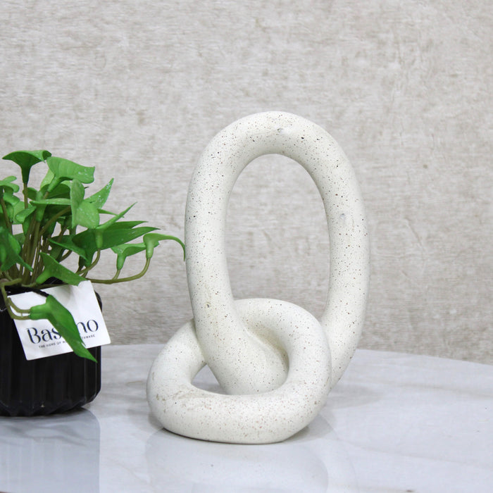 Abstract Linked Ring Sculpture – Modern Home Ornament 7 Inch (BSP-8038)