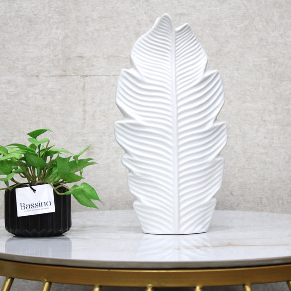 Textured White Leaf Vase - Modern Decorative Accent (Set of 1)